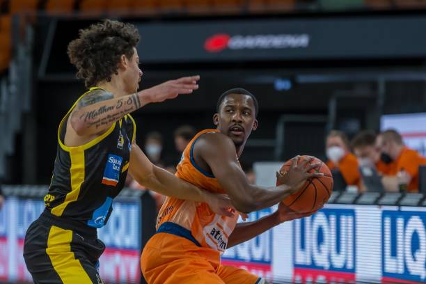 础之间找到 础之间找到