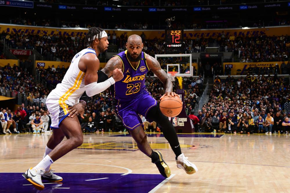 双方队员在 双方队员在