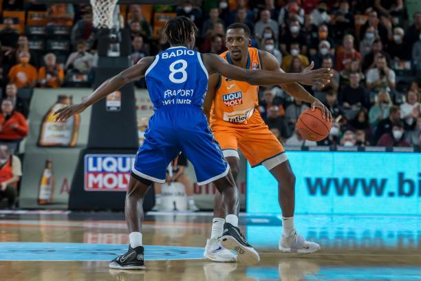 和教练往往 和教练往往