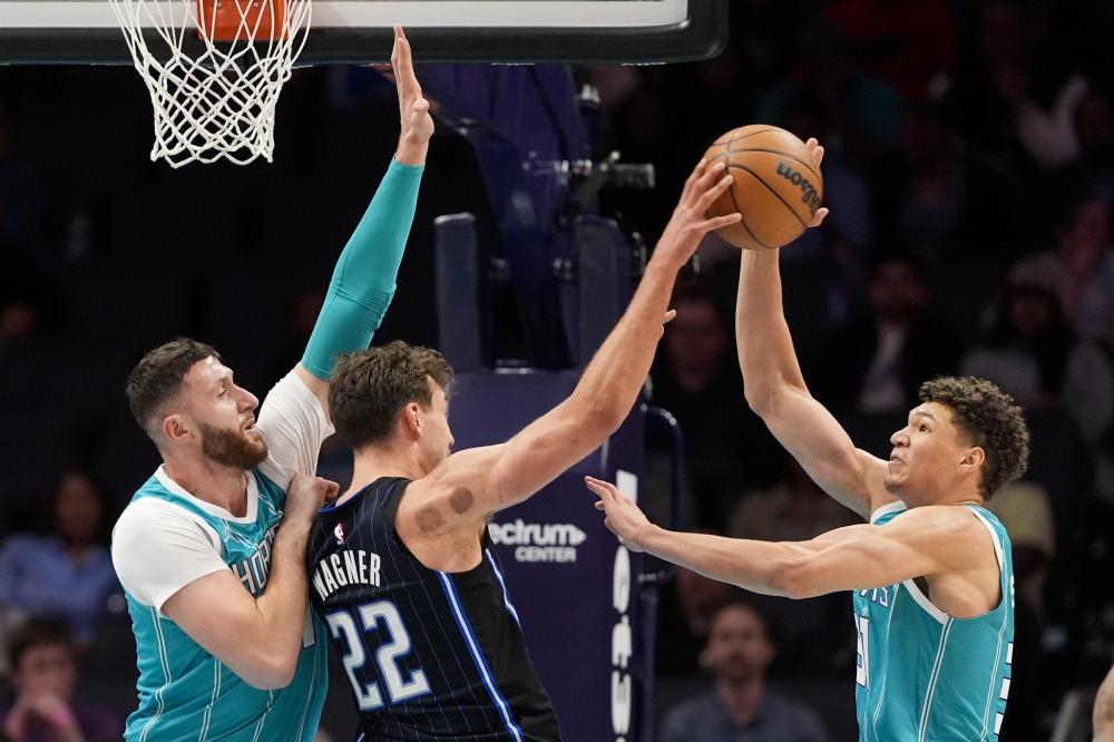 年轻才俊 年轻才俊