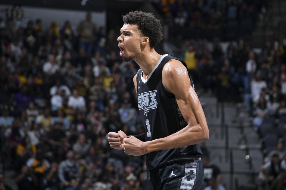 布云朝克特 布云朝克特