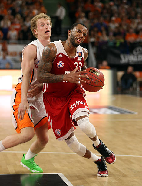 也体现在与 也体现在与