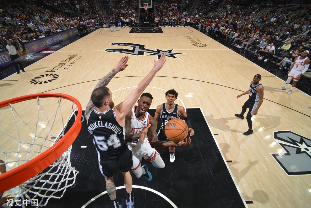 献上贺礼 献上贺礼