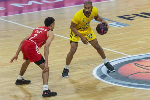 甲首秀的真 甲首秀的真